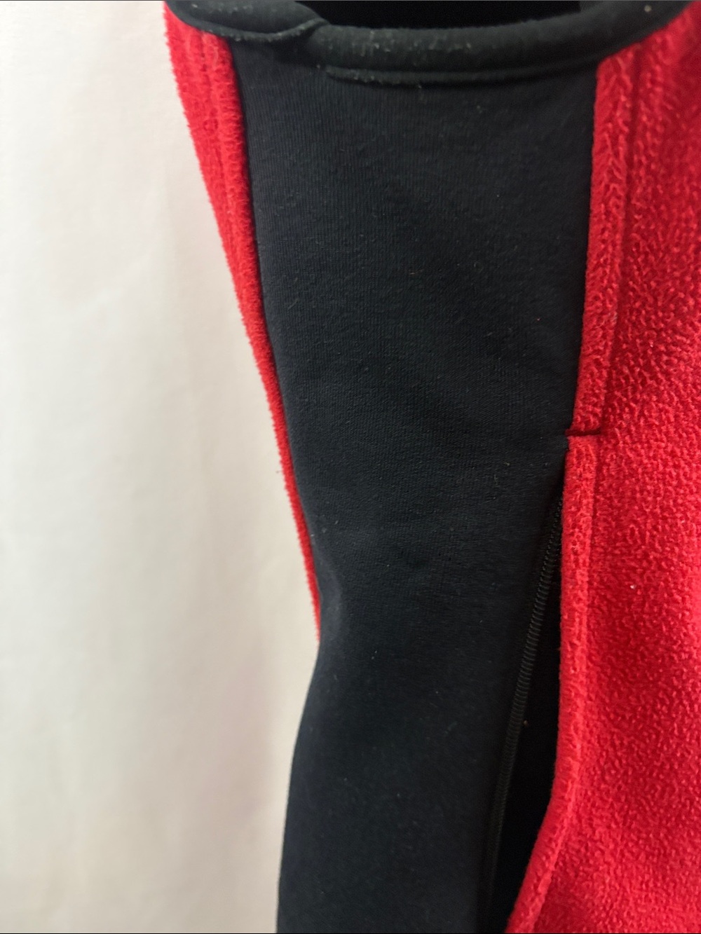 Marmot Womens Windstopper Full Zip Fleece Vest Polyester Red Size medium - Picture 5 of 8